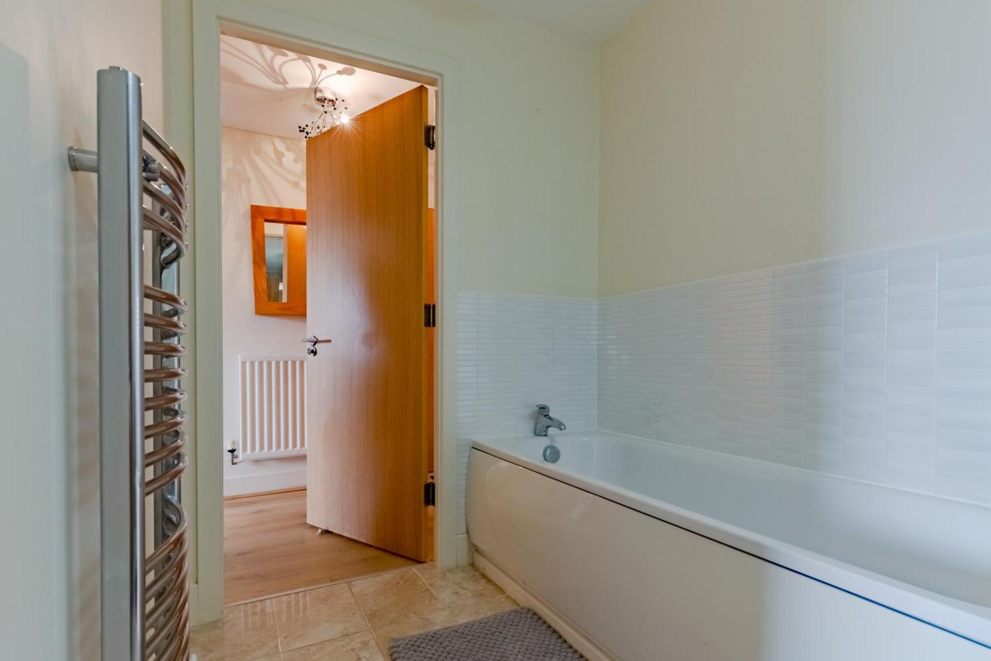 Casa Maroon I Comfy I Quiet I Home Away From Home Birmingam Exterior foto